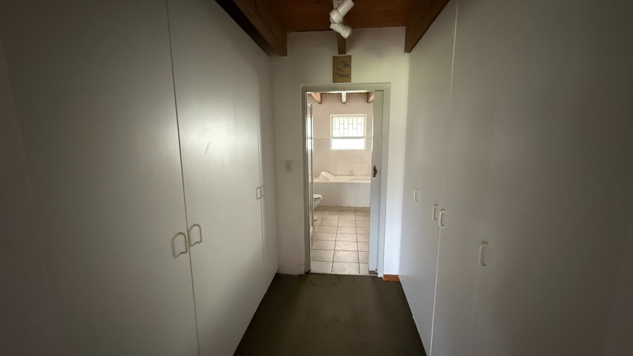 To Let 4 Bedroom Property for Rent in Knysna Central Western Cape
